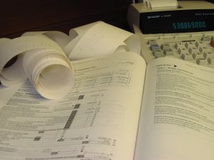 accounting-calculator-tax-return-90376-m.jpg