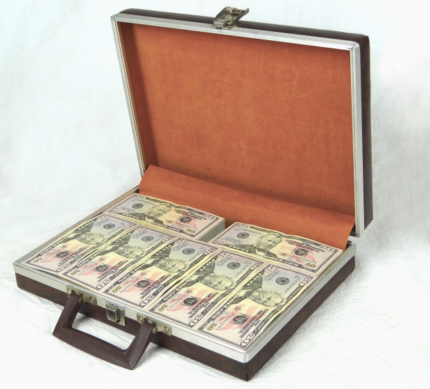 Thumbnail image for cashbriefcase.jpg